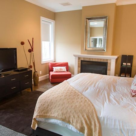 Suites At 249 Кълпепър Екстериор снимка